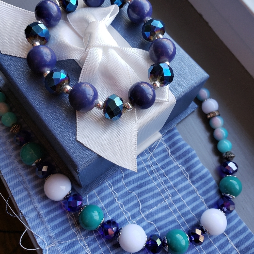 Necklace - Picture 2 of 3